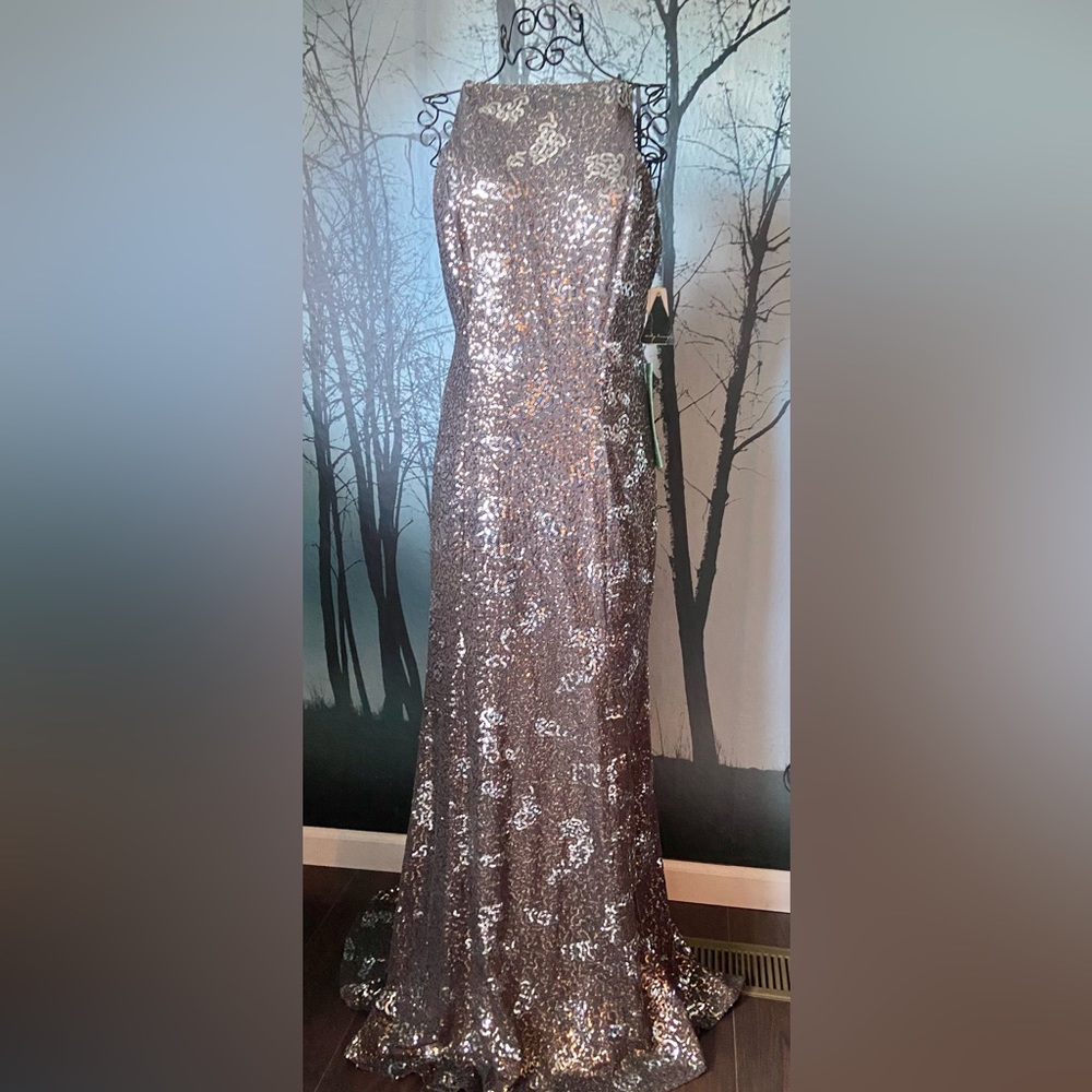 New Evening/prom dress grey sequins size 13